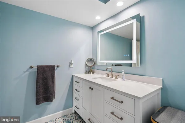 $3,200 | 5715 Balsam Grove Court, North Bethesda, MD 20852