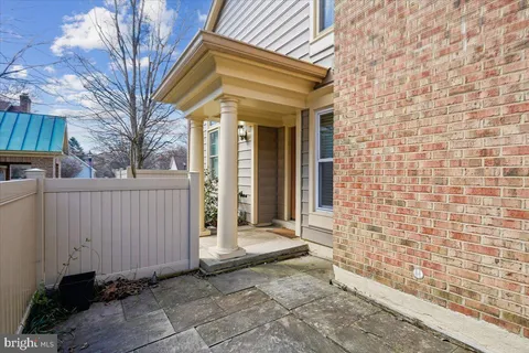 $3,200 | 5715 Balsam Grove Court, North Bethesda, MD 20852