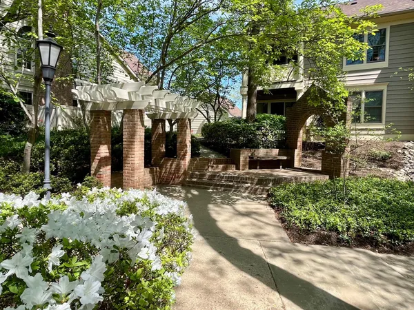 $3,200 | 5715 Balsam Grove Court, North Bethesda, MD 20852