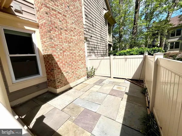 $3,200 | 5715 Balsam Grove Court, North Bethesda, MD 20852