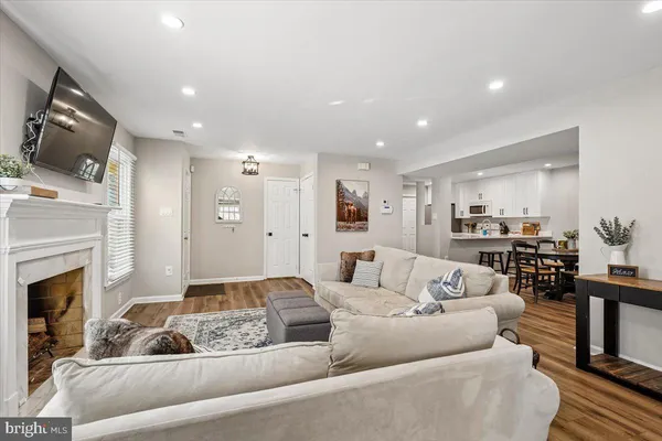$3,200 | 5715 Balsam Grove Court, North Bethesda, MD 20852