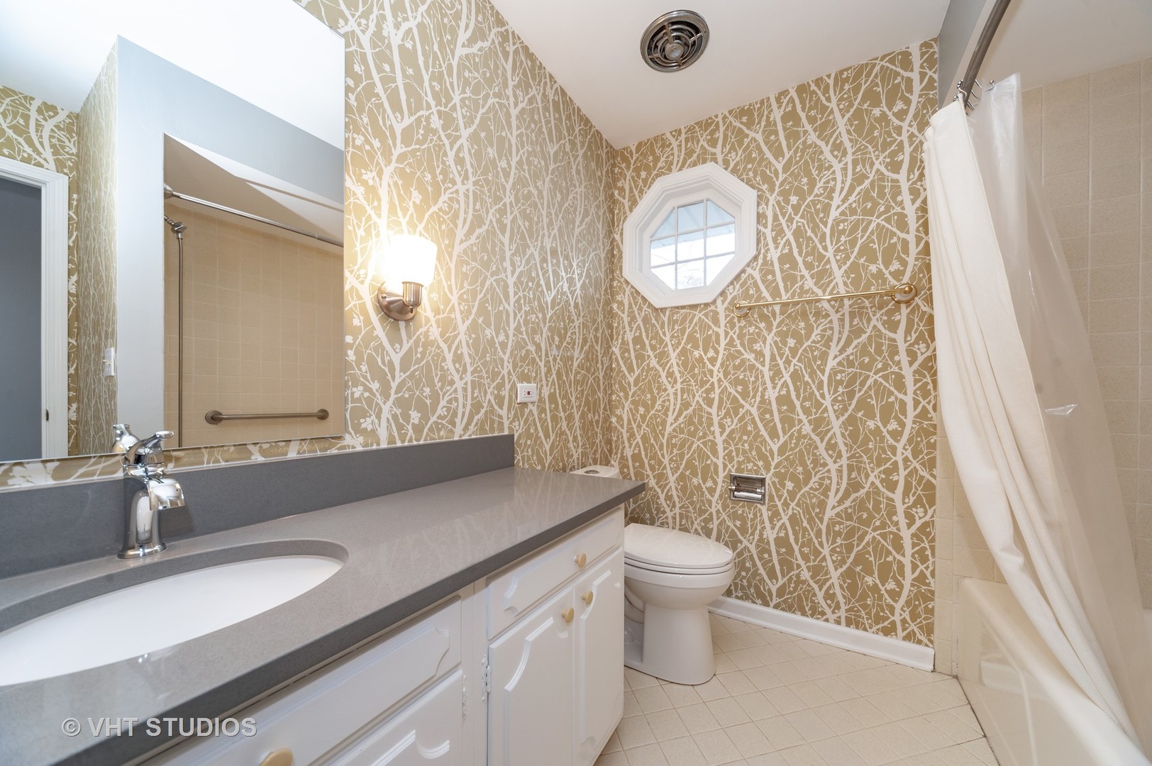 2813 Shannon Road Northbrook, IL 60062 - Photo 13 of 23