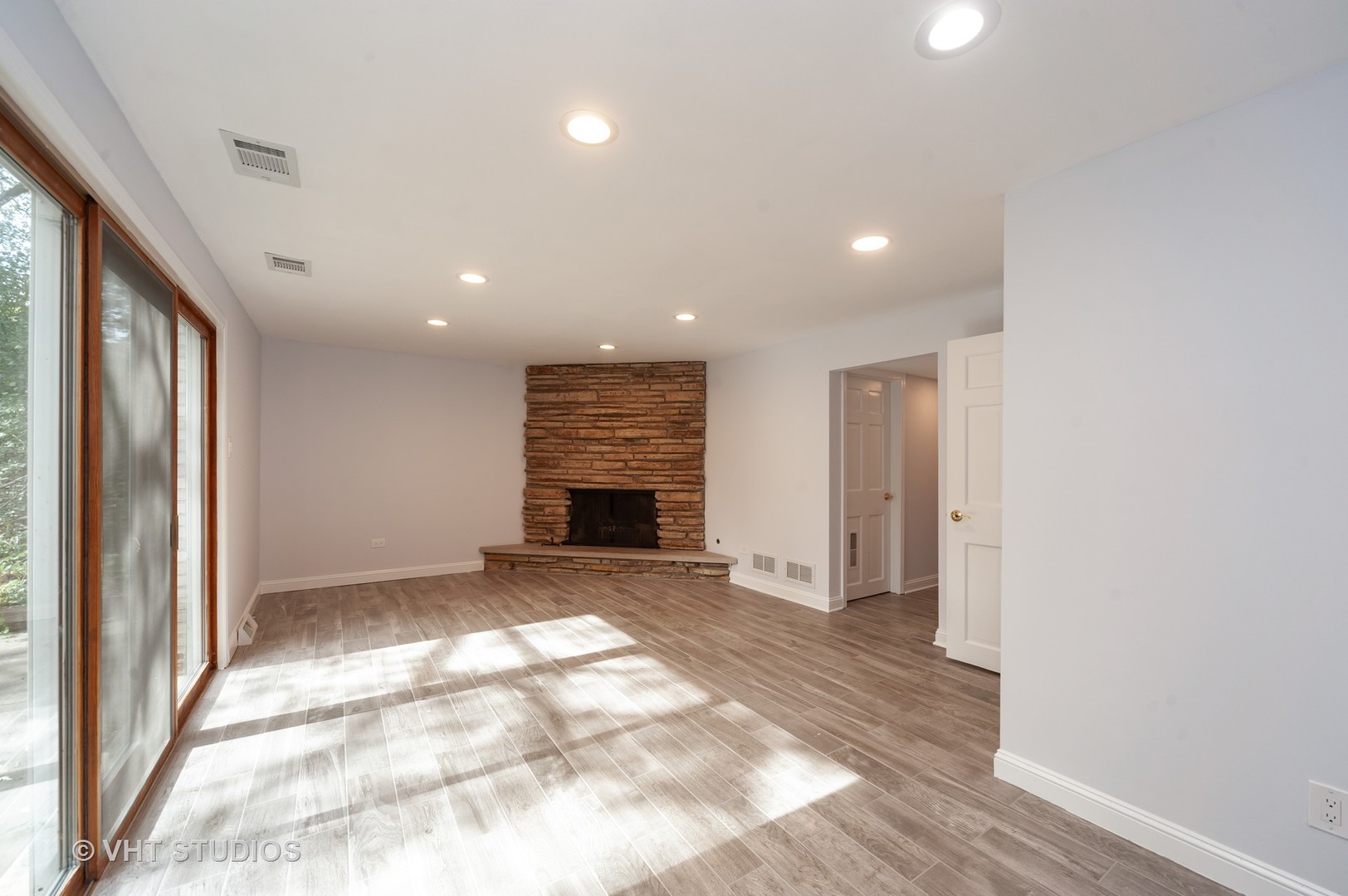 2813 Shannon Road Northbrook, IL 60062 - Photo 14 of 23