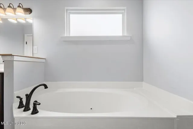 $319,900 | 6502 Benjamin Cove, Walls, MS 38680