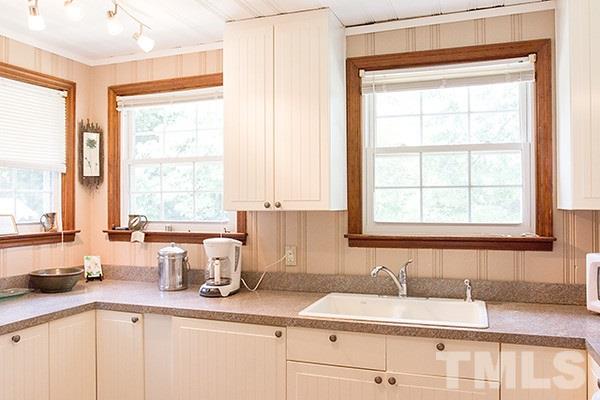 19 Oak Street Roxboro, NC 27573 - Photo 10 of 18 Gallery Image 10