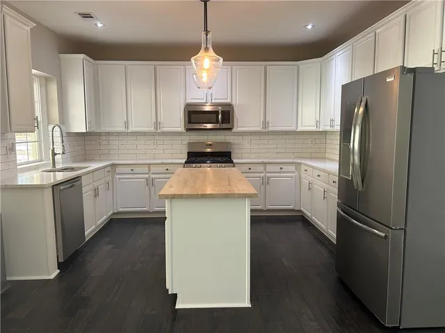 $545,000 | 713 Parkside Drive, Woodstock, GA 30188