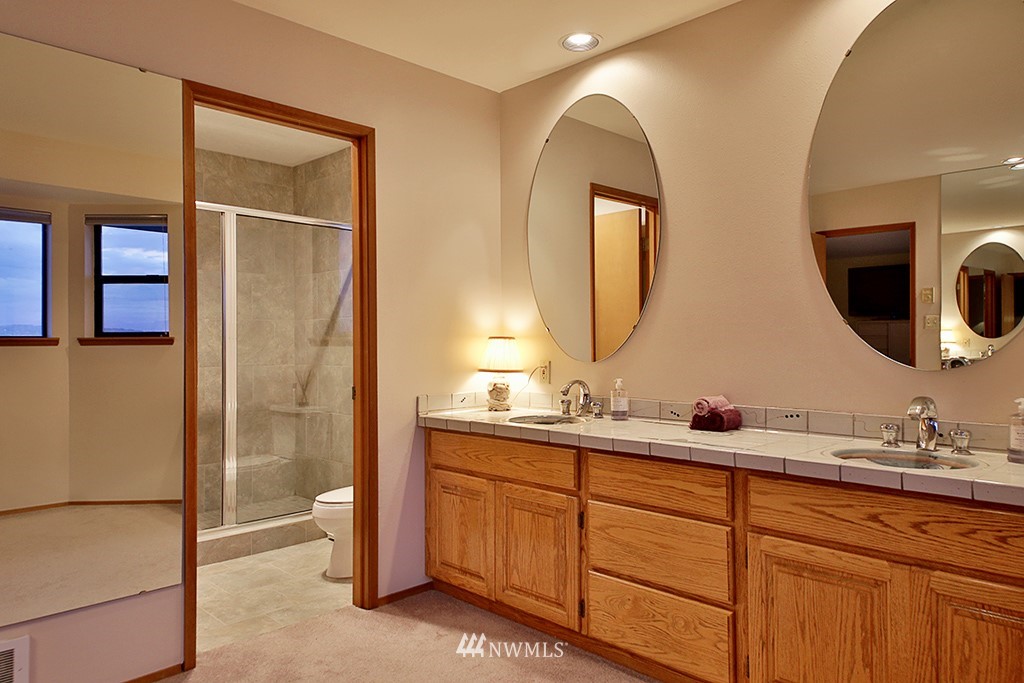 4886 Seahawk Lane Clinton, WA 98236 - Photo 17 of 25 Gallery Image 17