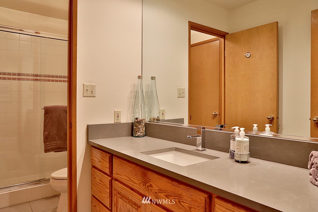 4886 Seahawk Lane Clinton, WA 98236 - Photo 19 of 25 Gallery Image 19