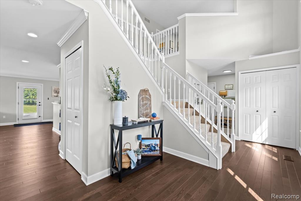 3778 Warner Road Howell, MI 48855 - Photo 4 of 38