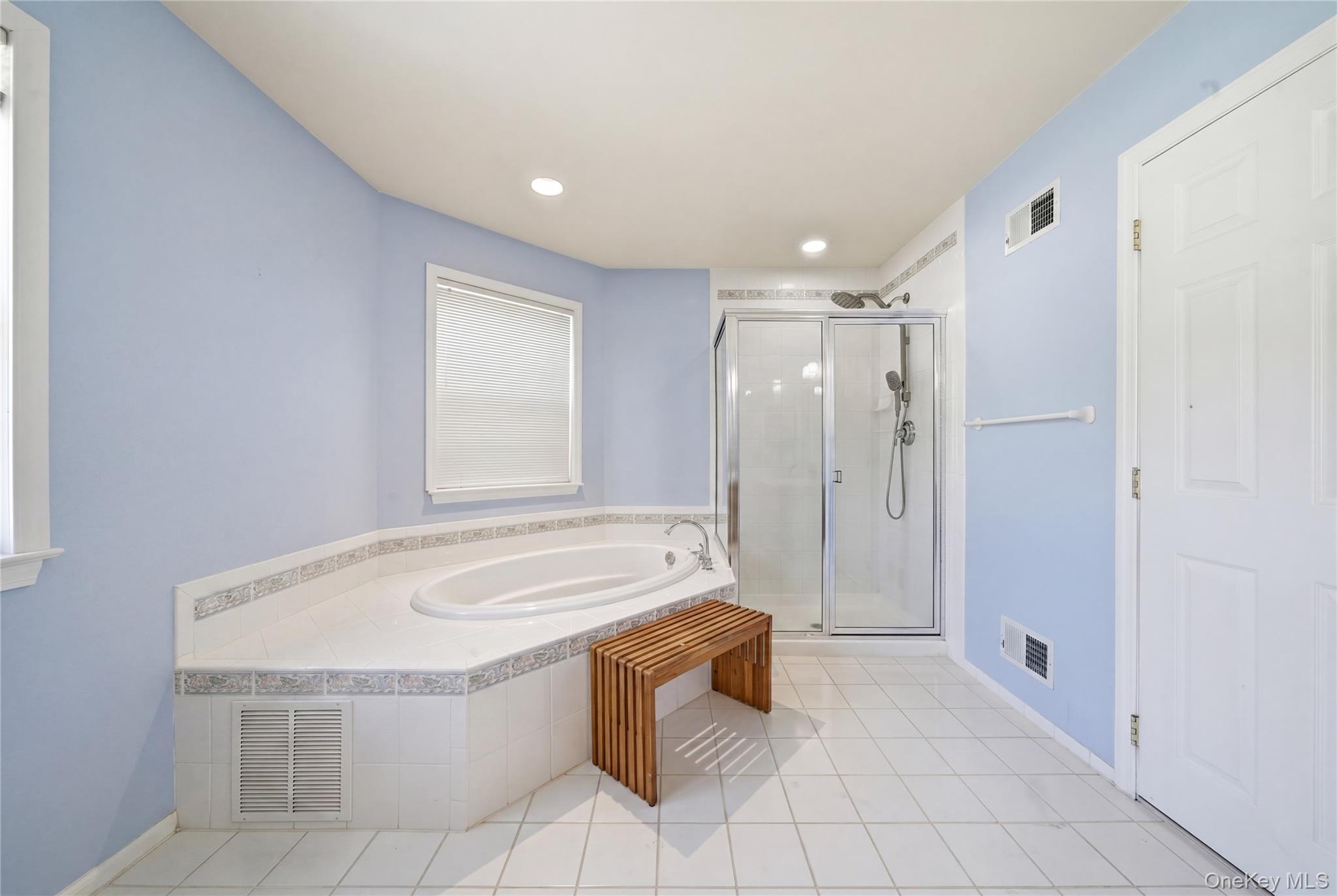 23 Sunflower Ridge Road Centereach, NY 11720 - Photo 20 of 29 Gallery Image 20