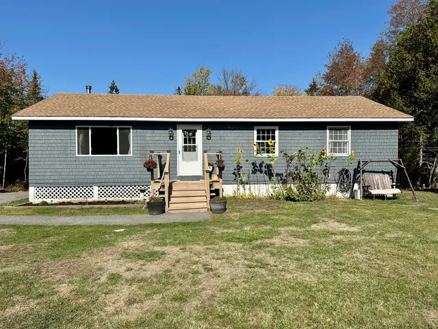 $329,000 | 264 Cross Road, Hancock, ME 04640
