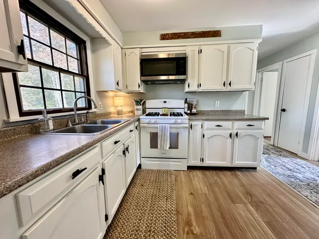 $329,000 | 264 Cross Road, Hancock, ME 04640