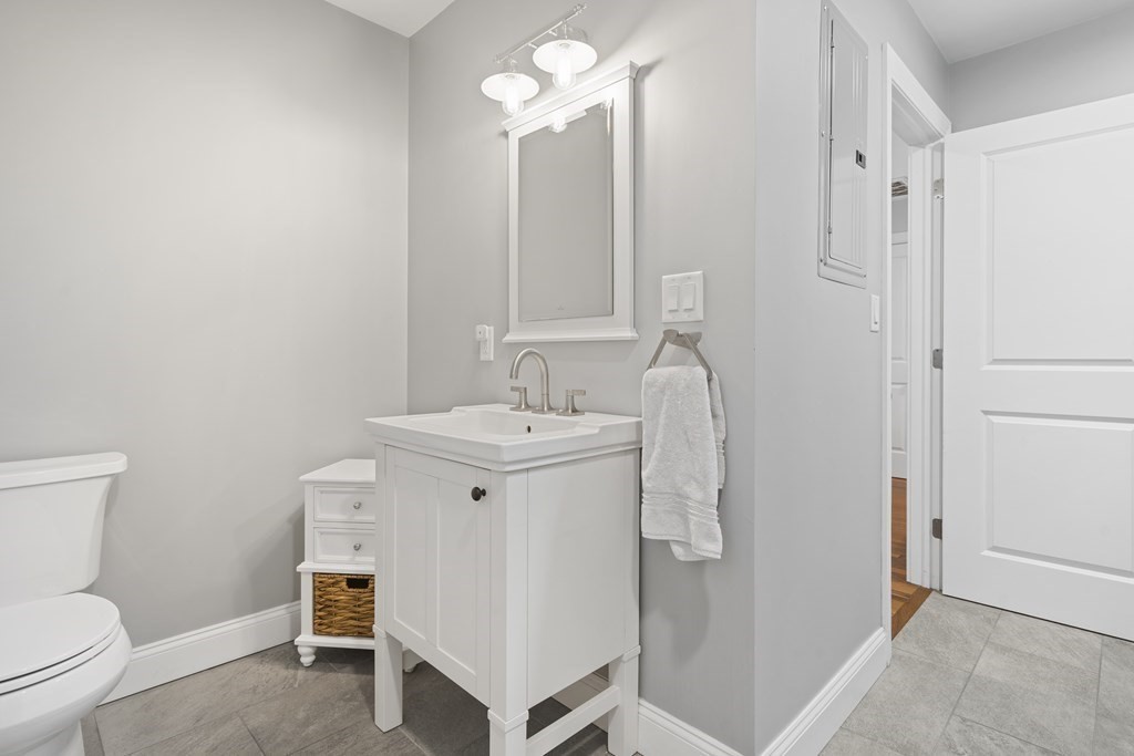 7 Abbott Road North Reading, MA 01864 - Photo 23 of 33 Gallery Image 23