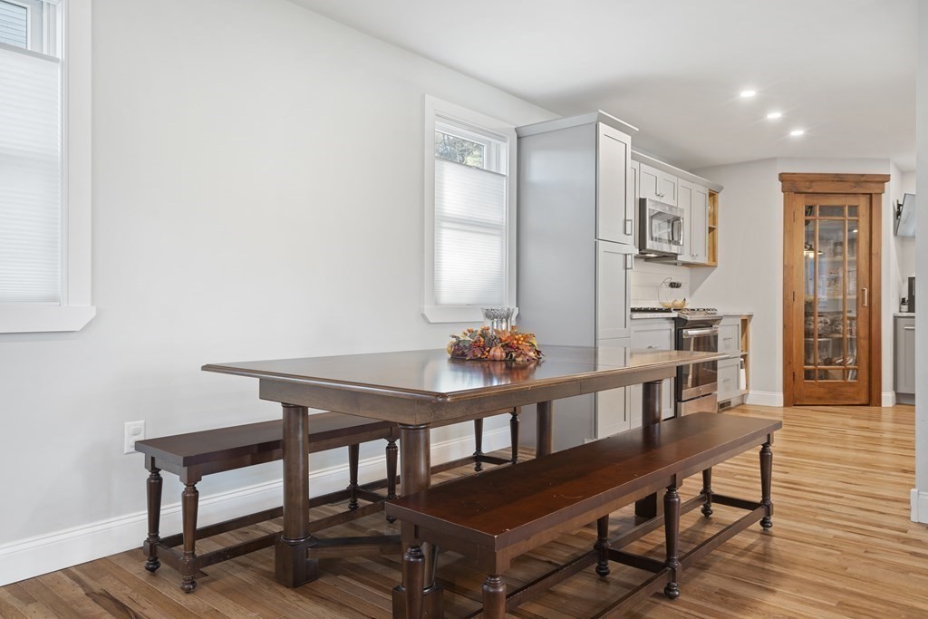 7 Abbott Road North Reading, MA 01864 - Photo 8 of 33 Gallery Image 8