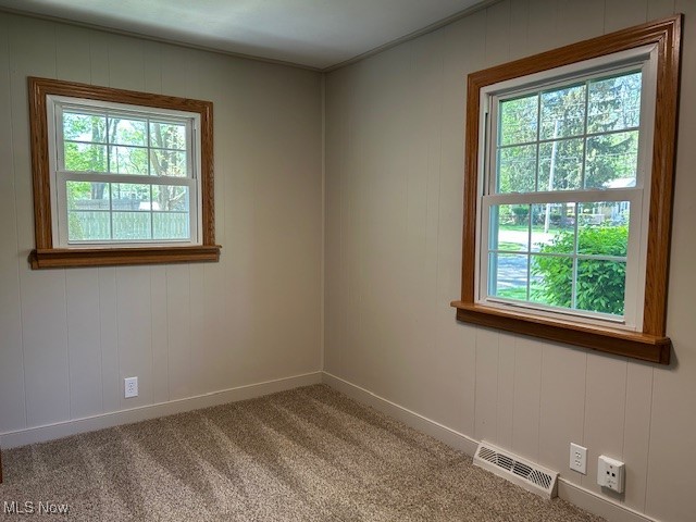 6589 Fairgrounds Road Painesville, OH 44077 - Photo 30 of 41 Front bedroom