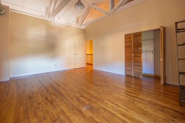 $2,200 | 325 Lafayette Street, Unit 5204, Bridgeport, CT 06604