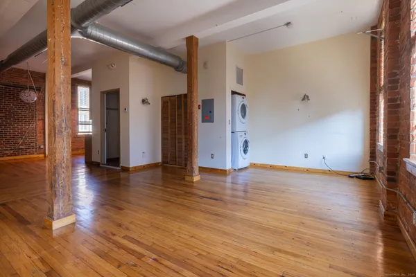 $2,200 | 325 Lafayette Street, Unit 5204, Bridgeport, CT 06604