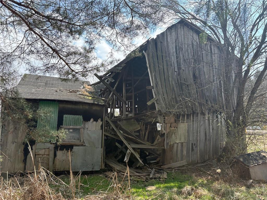 790 Clay Furnace Road Sharpsville, PA 16150 - Photo 5 of 20