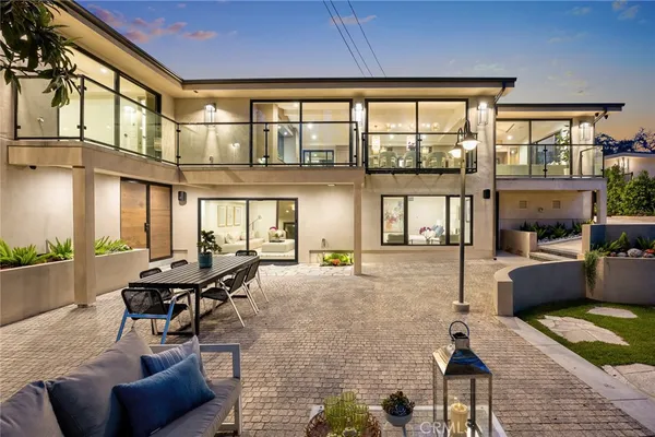 $5,379,000 | 4607 Alta Canyada Road, La Canada Flintridge, CA 91011