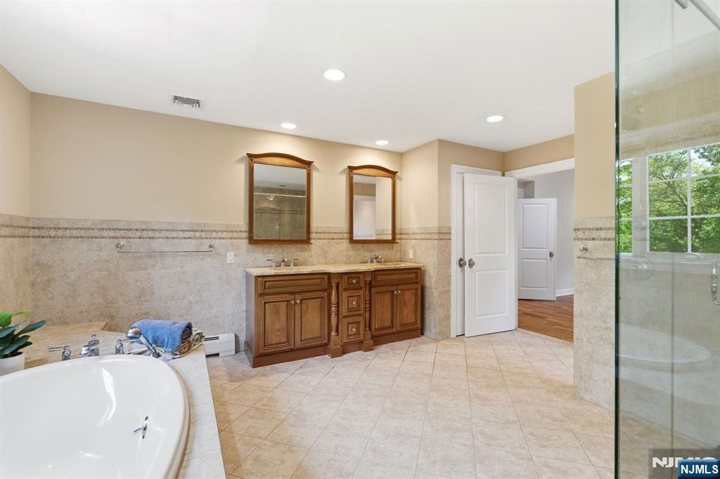 42 Spring Valley Road Montvale, NJ 07645 - Photo 22 of 50