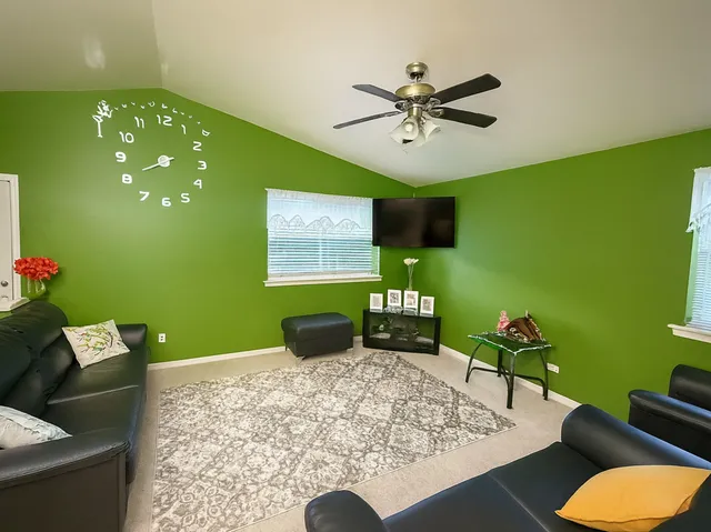 $269,900 | 1223 Greenfield Avenue, Waukegan, IL 60085