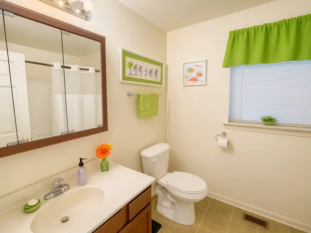 $269,900 | 1223 Greenfield Avenue, Waukegan, IL 60085