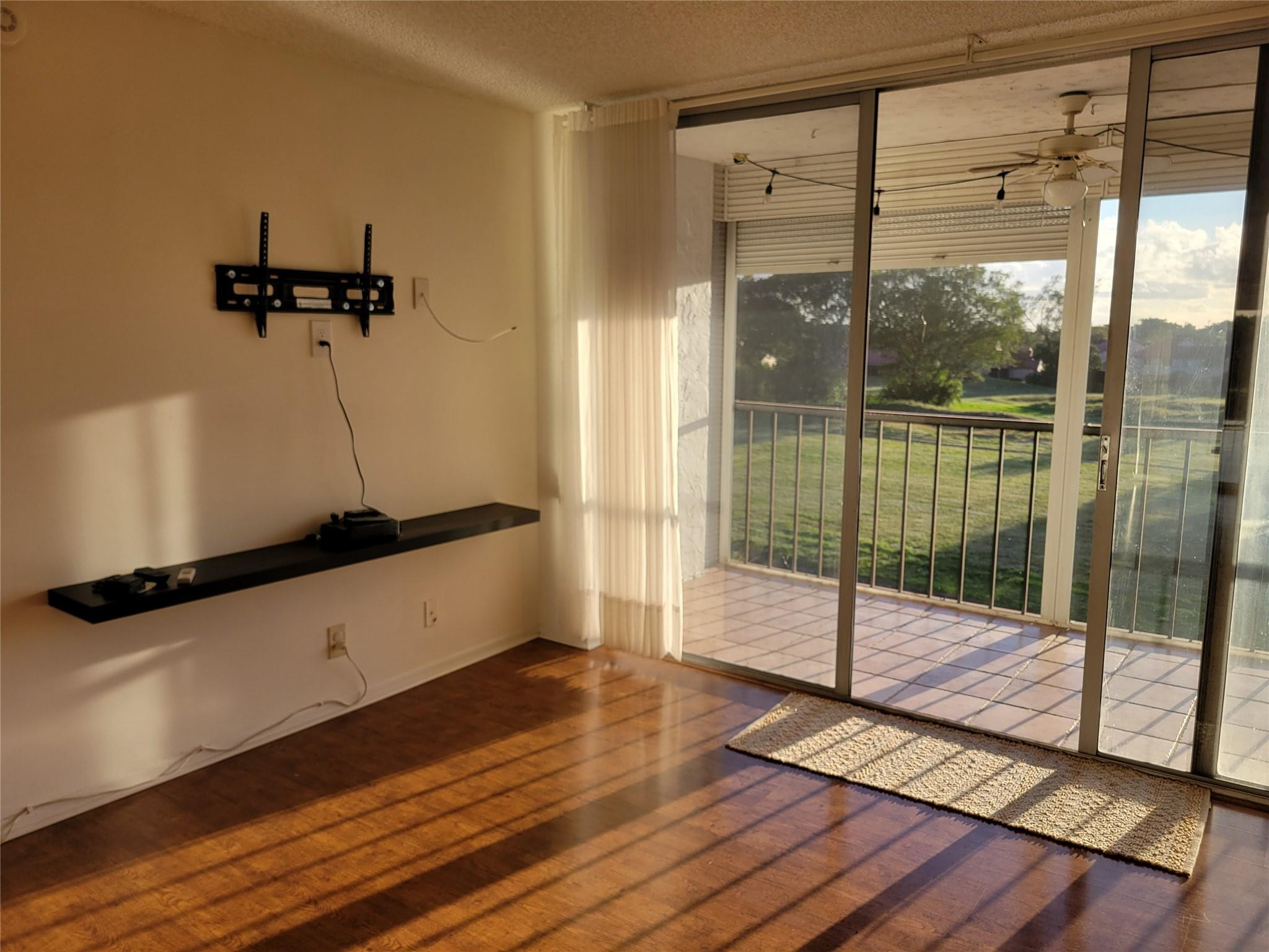 3671 Environ Boulevard, Unit 468 Lauderhill, FL 33319 - Photo 8 of 46 Photo 8