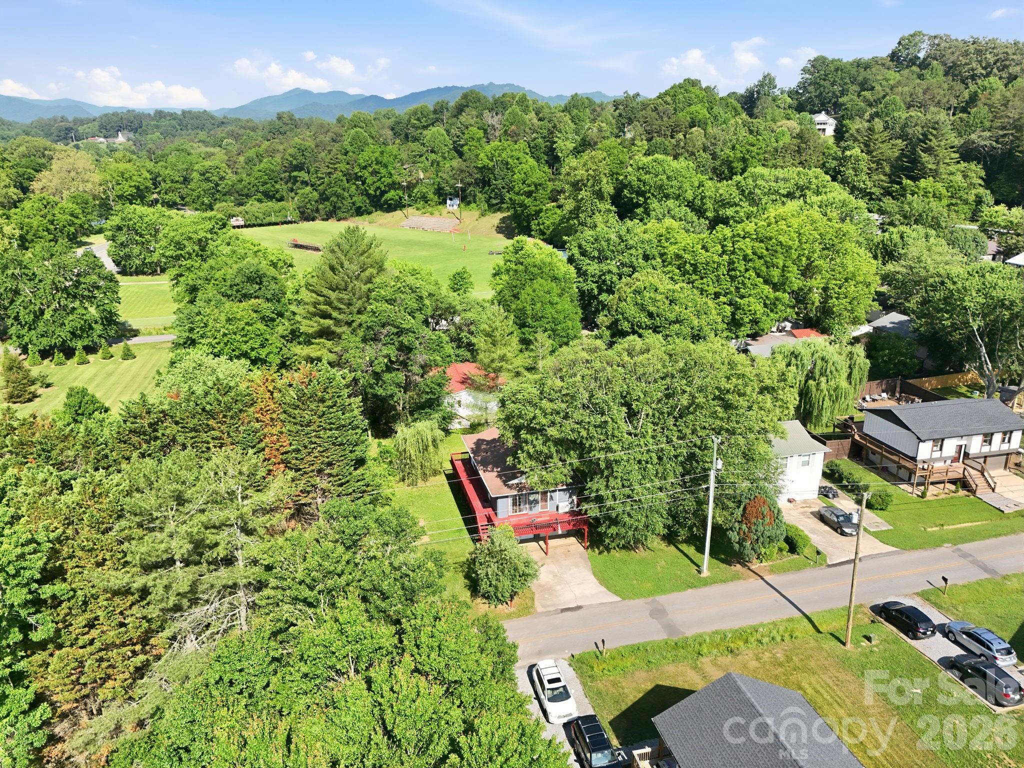 65 Spencer Street Clyde, NC 28721 - Photo 9 of 34