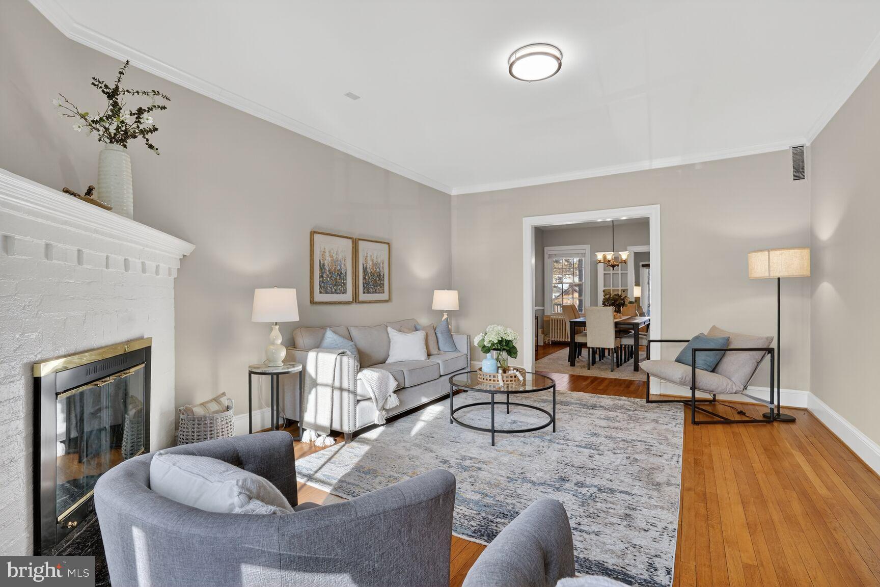 3811 Upton Street Northwest Washington, DC 20016 - Photo 5 of 38