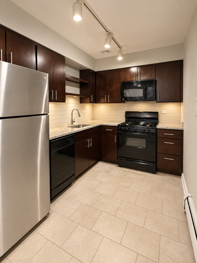 707 West Sheridan Road, Unit 405 Chicago, IL 60613 - Photo 4 of 20 Gallery Image 4