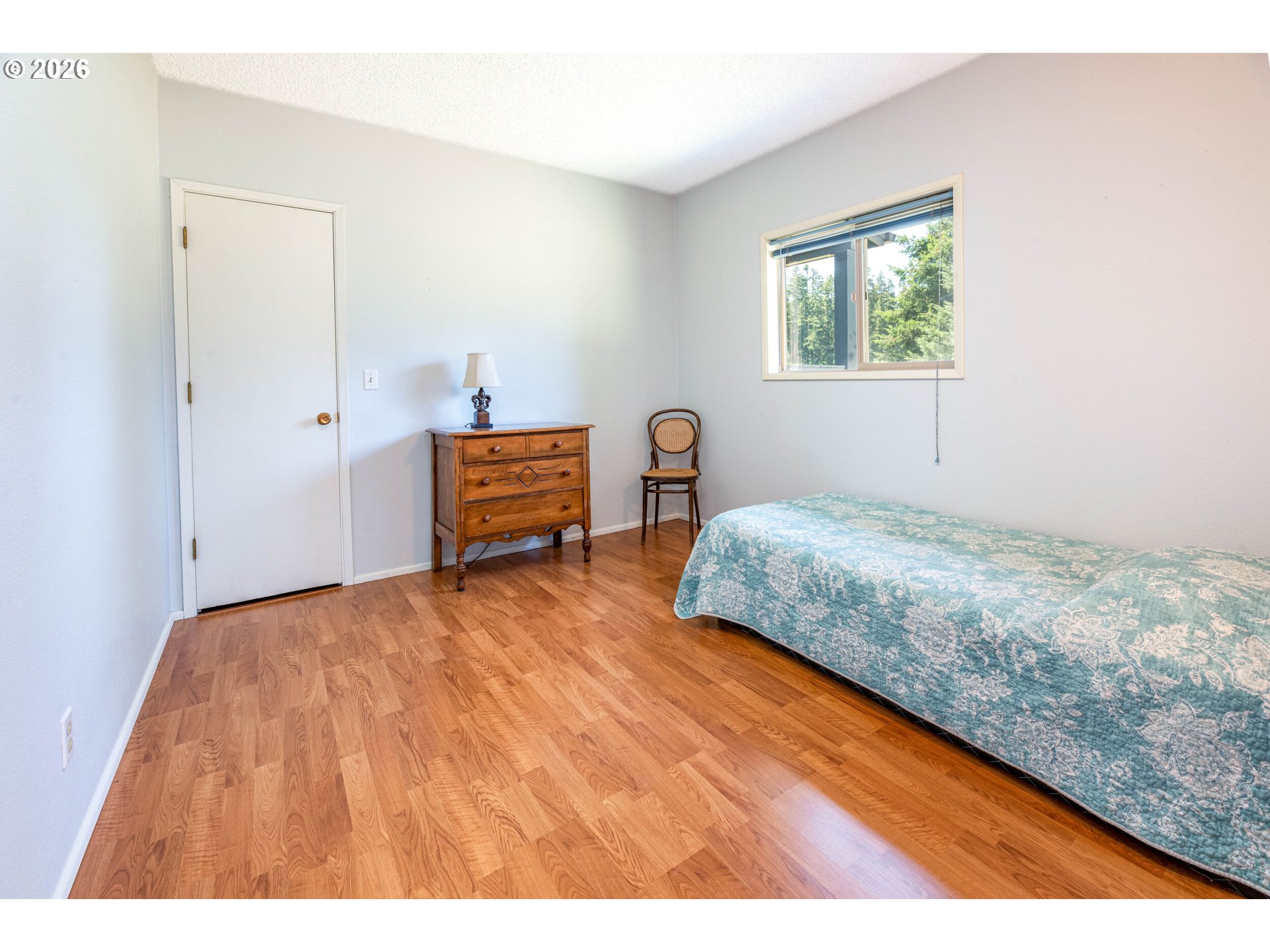 81018 Lost Creek Road Dexter, OR 97431 - Photo 15 of 39 Bedroom