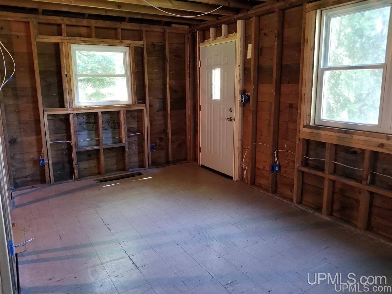 N10624 Lake Road Ironwood, MI 49938 - Photo 7 of 17 Gallery Image 7