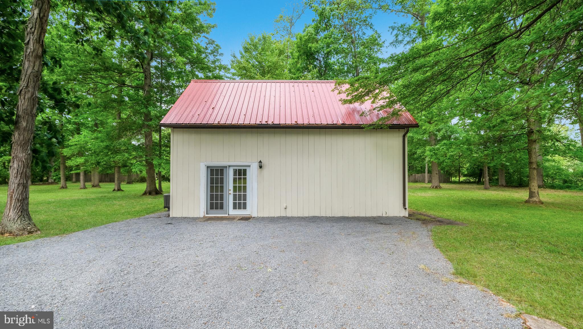 5717 Stump Road Pipersville, PA 18947 - Photo 9 of 45 Studio With Heat and Air conditioning