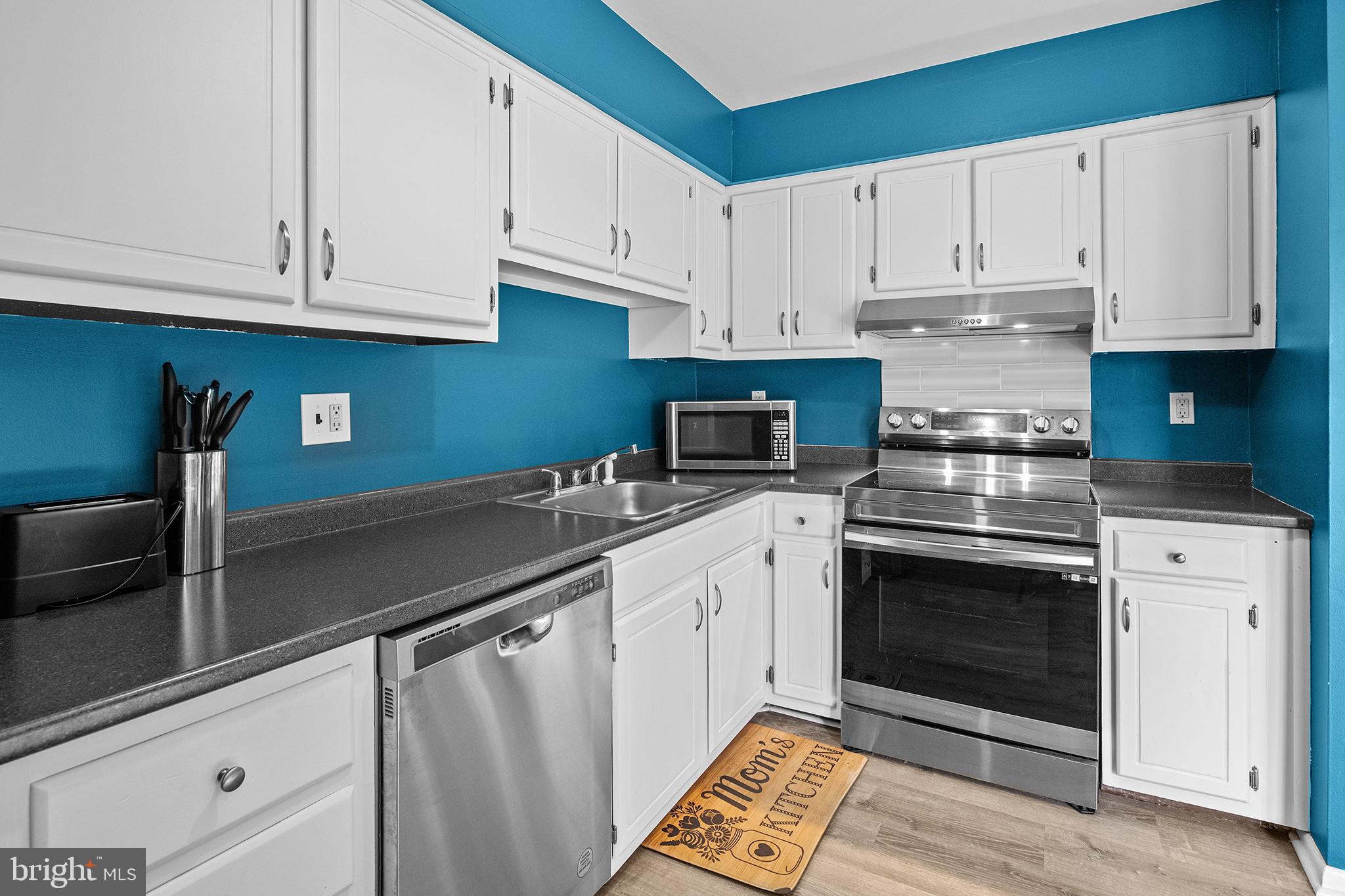 2105 Walnut Ridge Drive Pottstown, PA 19464 - Photo 9 of 62