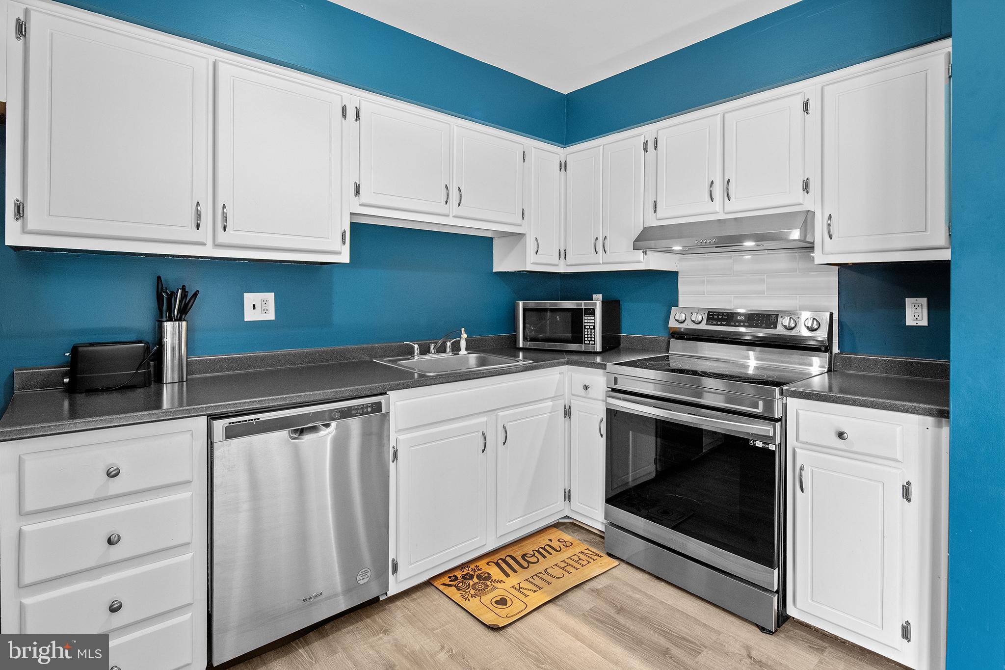 2105 Walnut Ridge Drive Pottstown, PA 19464 - Photo 10 of 62