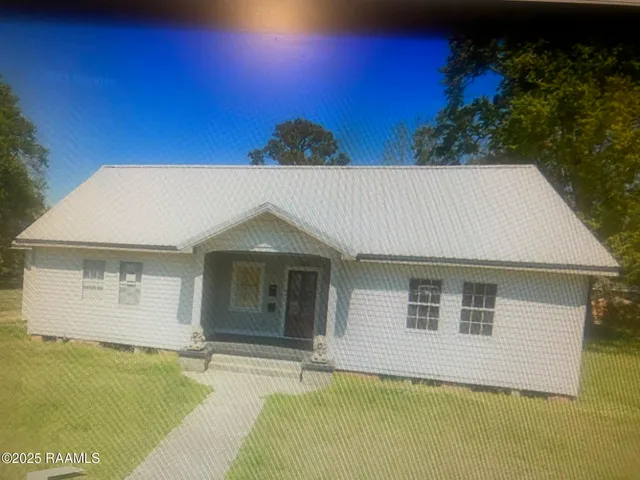 $179,000 | 404 Sanders Street, Franklin, LA 70538