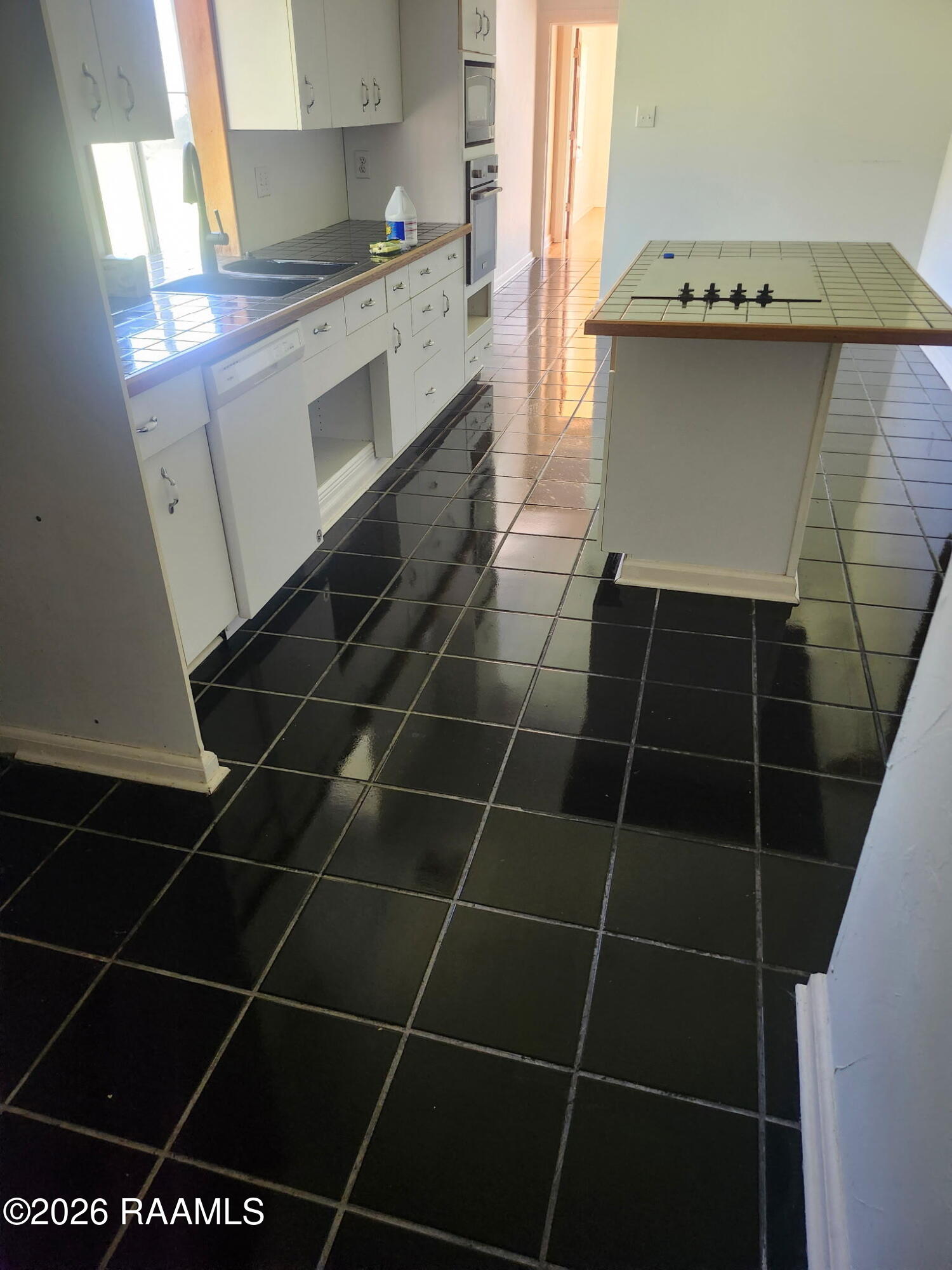 404 Sanders Street Franklin, LA 70538 - Photo 18 of 22 kitchen