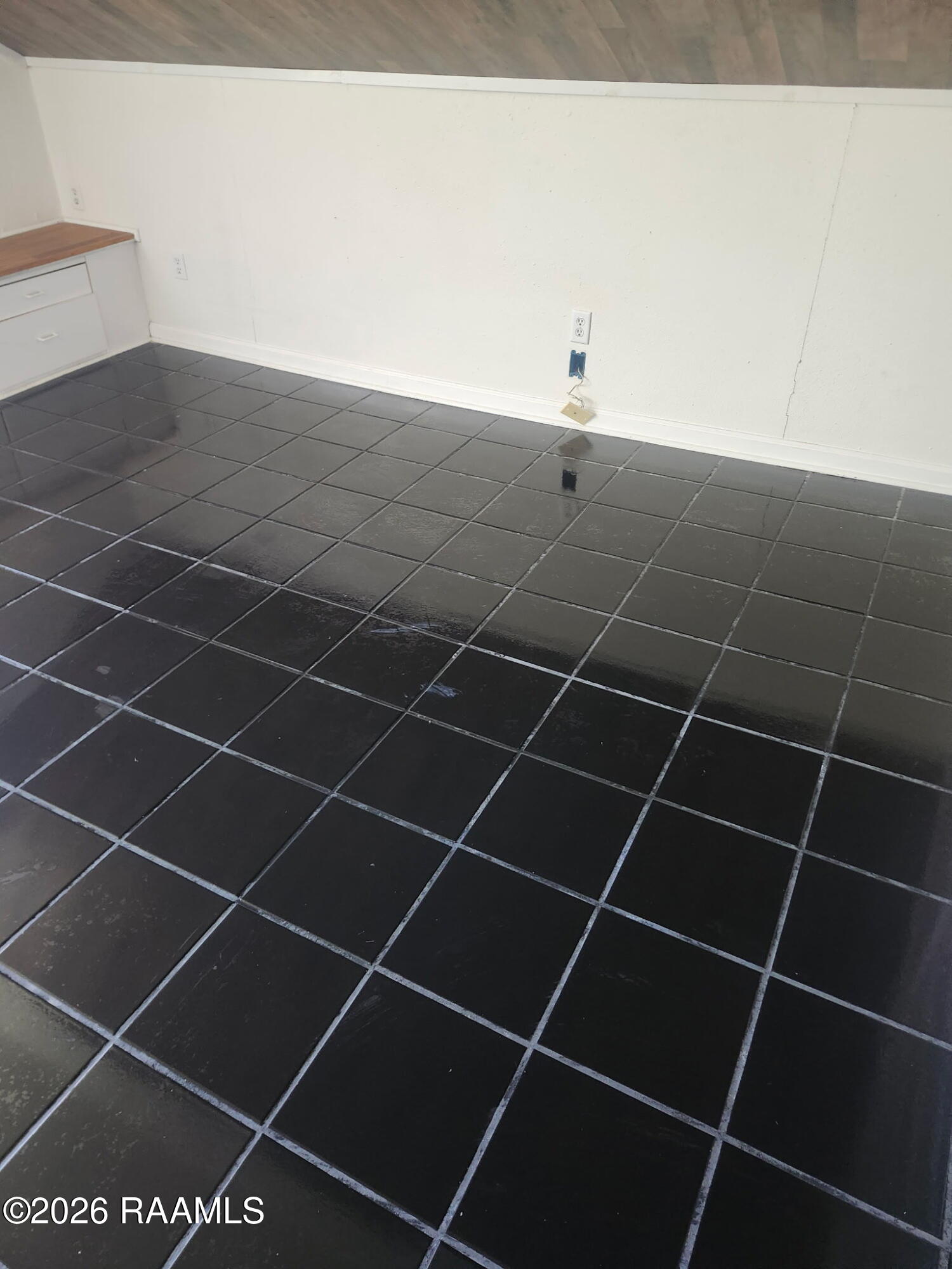 404 Sanders Street Franklin, LA 70538 - Photo 21 of 22 bonus room second level