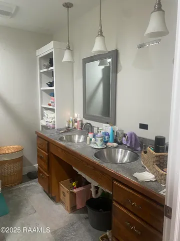 $179,000 | 404 Sanders Street, Franklin, LA 70538