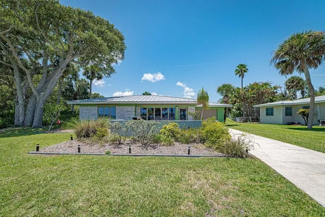 $1,475,000 | 13025 North Indian River Drive, Sebastian, FL 32958