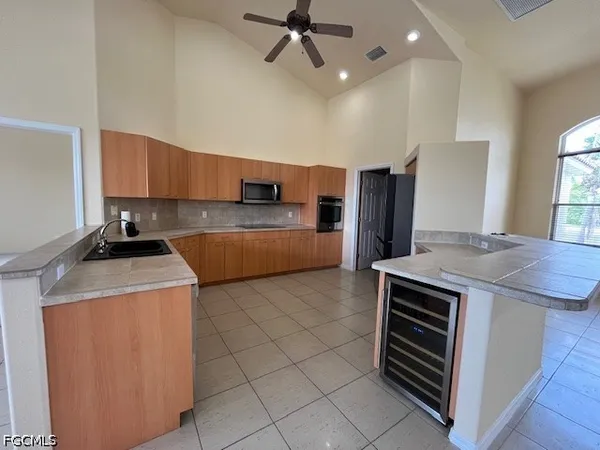 $3,100 | 2026 Southwest 40th Terrace, Cape Coral, FL 33914