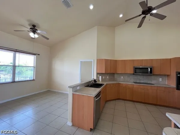 $3,100 | 2026 Southwest 40th Terrace, Cape Coral, FL 33914