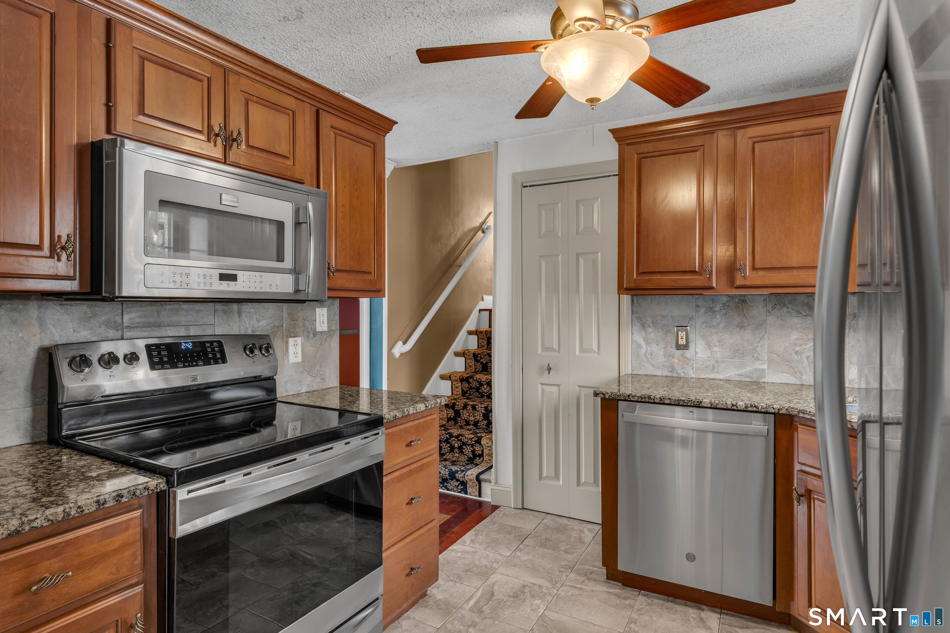 219 Cabin Road Colchester, CT 06415 - Photo 12 of 32