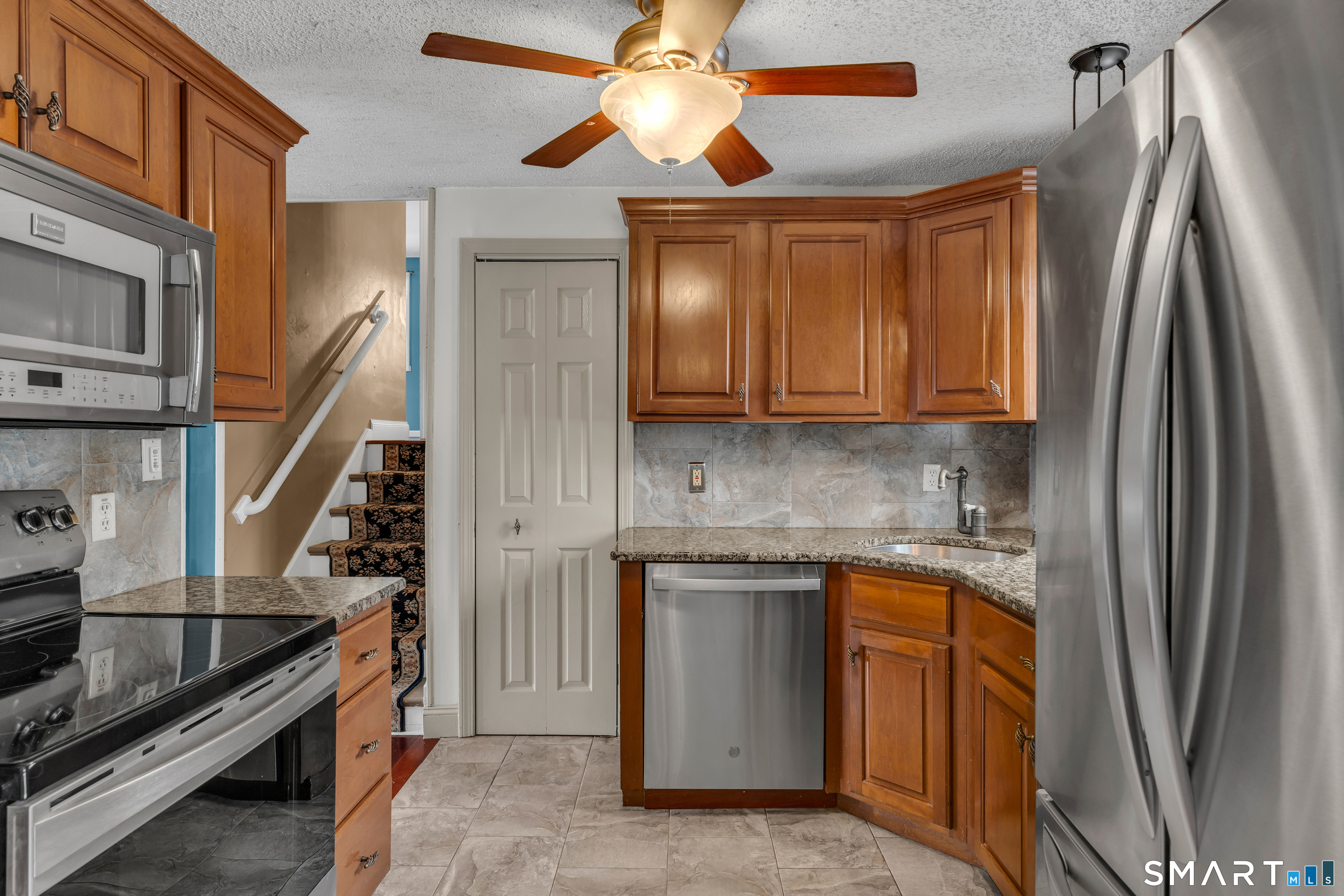 219 Cabin Road Colchester, CT 06415 - Photo 10 of 32