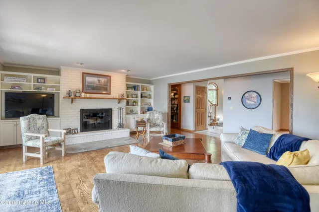 $4,395,000 | 540 Ponder Pt Drive, Sandpoint, ID 83864