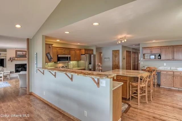 $4,395,000 | 540 Ponder Pt Drive, Sandpoint, ID 83864