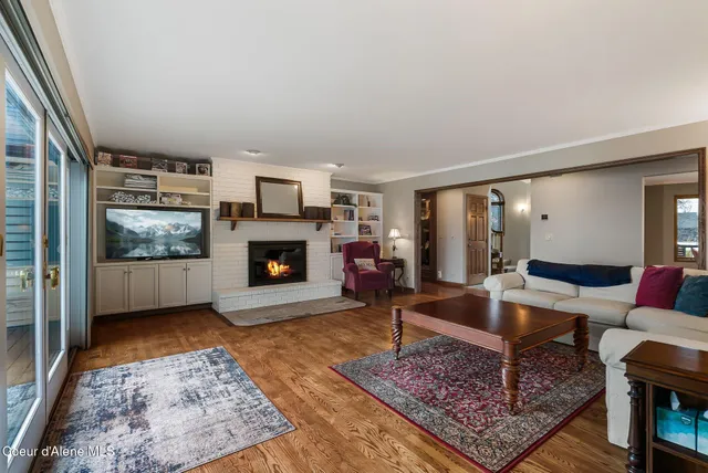 $4,295,000 | 540 Ponder Pt Drive, Sandpoint, ID 83864