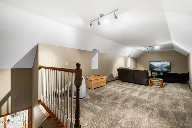 $4,295,000 | 540 Ponder Pt Drive, Sandpoint, ID 83864