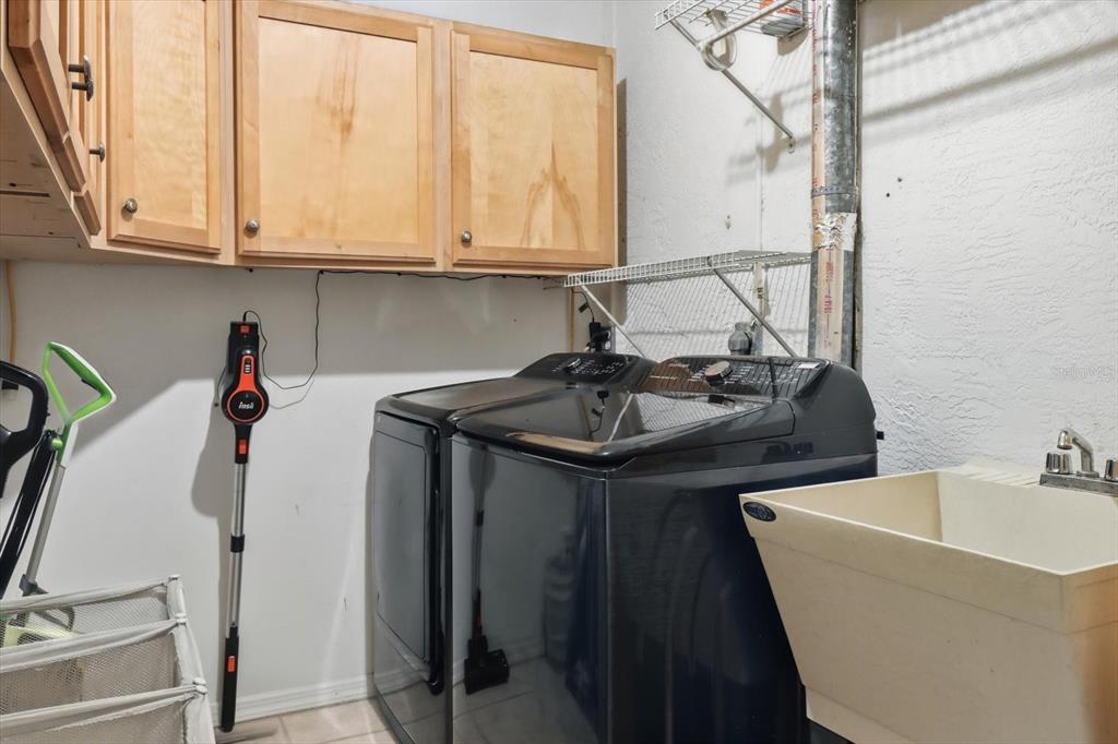 3189 South Graymor Path Inverness, FL 34450 - Photo 34 of 46 a bathroom with a sink and a mirror