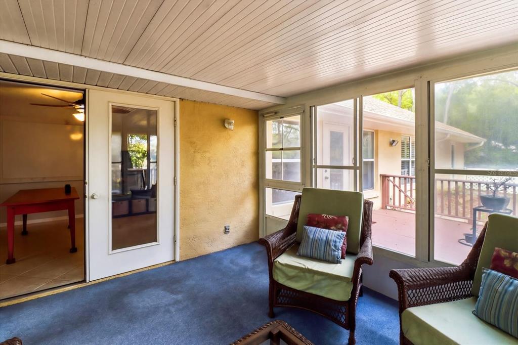 3189 South Graymor Path Inverness, FL 34450 - Photo 38 of 46 a living room with furniture and a window